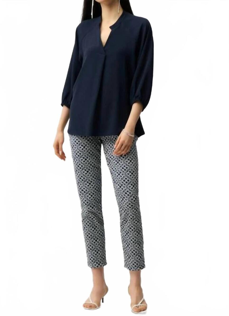 NEW JOSEPH RIBKOFF geometric jacquard slim fit pants in navy